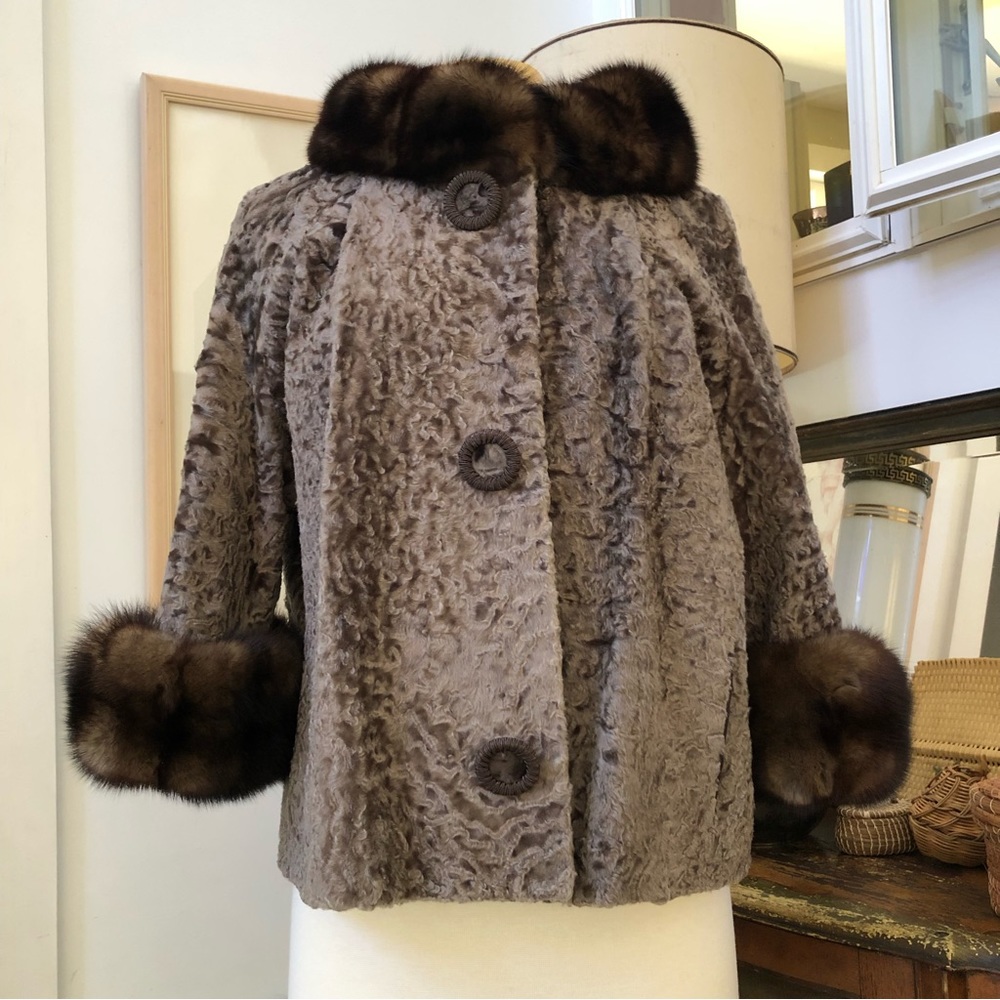 Elegant Brown Fur-Trimmed Women's Coat